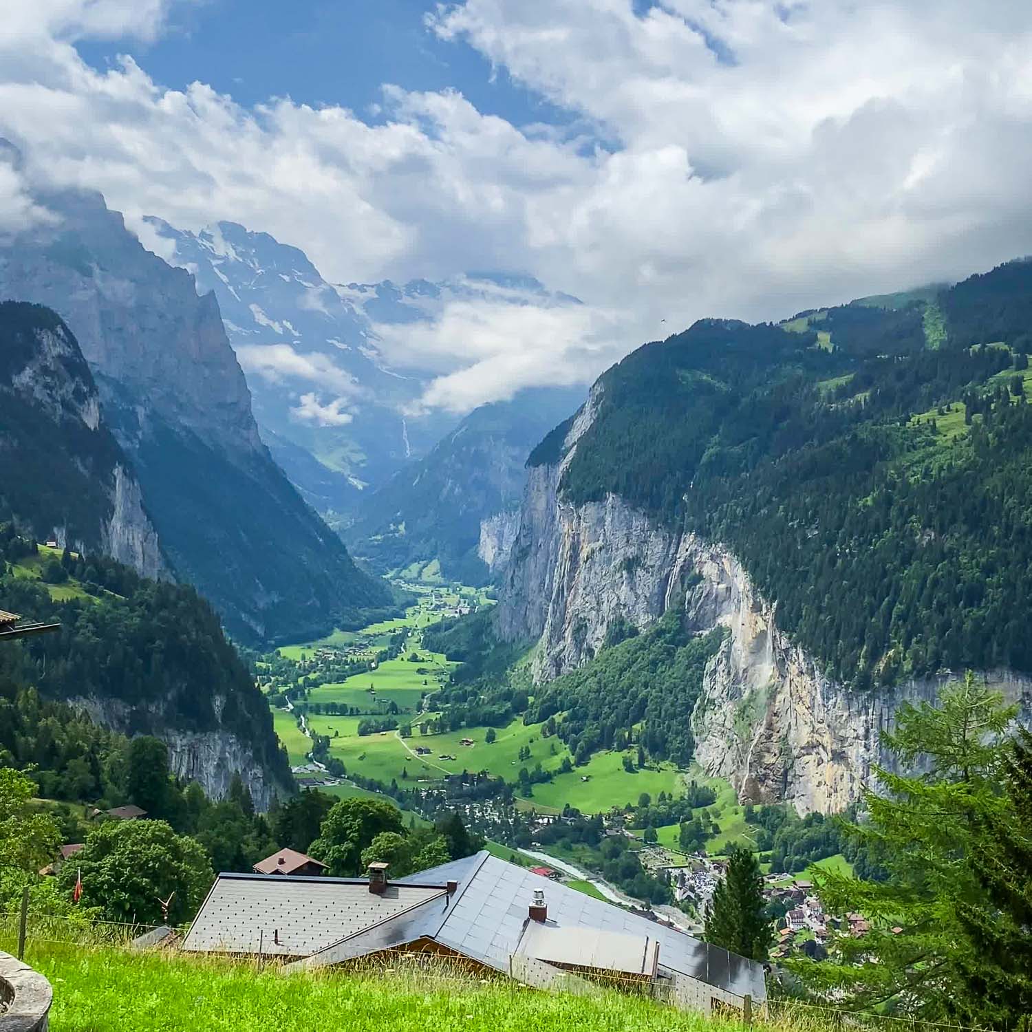 Panoramic View Lauterbrunnen Valley — Switzerland